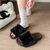 Pantuflas de Felpa Cálidas Estilo Coreano Temperamento Para Uso en Exteriores 2026 Otoño/Invierno Nueva Moda Versátiles Slip-on de Una Tira de Algodón