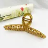 Presilha de cabelo grande simples fosca transfronteiriça para mulheres, presilha de tubarão grande com toque de alta qualidade, adequada para cabelos grossos na parte de trás da cabeça