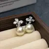 Elegantes Pendientes de Lazo con Circonita y Perlas, Pendientes Únicos de Lujo Ligero con un Toque de Alta Gama para Mujer