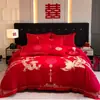 Nuevo Conjunto Rojo de Cuatro Piezas Estilo Chino para Boda, Ropa de Cama para Habitación de Boda, Conjunto Bordado de Dragón y Fénix de Lujo Ligero al por Mayor