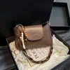 Bolsas de Mujer al por Mayor, Bolso Retro de Hombro y Axila de Cuero Suave, Estilo Nuevo, Texturizado, Adecuado para el Trabajo y los Viajes Diarios, Estampado de Leopardo, Correa Doble para el Hombro, Bolso Cruzado