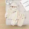 Conjunto de Outono e Inverno para Meninas 2025 Novo Estilo Moda para Bebê Menina Roupa de Casa Espessa de Inverno Conjunto de Inverno de Duas Peças