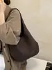 Nova bolsa de balde feminina da moda estilo coreano, grande capacidade, feita de couro de flor integral de alta qualidade, uma bolsa tote estilosa que pode ser carregada sob o braço ou como bolsa de ombro