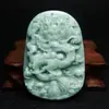 Colgante Verde de Guizhou Hueco Estilo Antiguo Colgante de Jade Color Esmeralda Colgante de Dragón Adorno de Jade Regalo Promocional Puesto Callejero Suministro al por Mayor