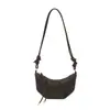Bolso tipo bandolera simple estilo coreano, bolsa tipo dumpling para mujer, nuevo estilo invierno 2025, nicho, textura de alta gama, bolso de un solo hombro cruzado