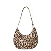 Nova Bolsa de Meia-Lua Estampada de Leopardo Tendência Estilo Ins Única de Nicho Bolsa Transversal para Mulheres Moda Temperamento Bolsa de Ombro Único Sob o Braço