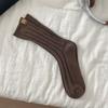 Etiqueta de Tela Europea Carta Calcetines Modernos Moda Combinable Angora Calcetines Rojos Calcetines de Algodón para Mujer Calcetines de Media Caña Calcetines Gruesos a Rayas Otoño