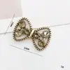 Cuentas Estilo Nuevo Oso Retro Estuche para Teléfono Móvil DIY Accesorios de Joyería Perla Corazón Agujero Zapatos Accesorios DIY