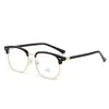 Nuevas Gafas Retro que Cambian de Color para Cejas para Hombres, Modernas de Media Montura con Lentes que Cambian de Color Antiluz Azul, Elegantes Gafas Planas Fotosensibles que Cambian de Color