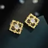 Pendientes Cuadrados Calados Retro de Alta Gama, Exquisitos y Brillantes, Pendientes de Moda que No Chocan, Pendientes Populares con Aguja de Plata S925
