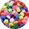 Fatias Coloridas de Argila Macia Desenhos Animados de Frutas Letras em Inglês Perfuradas Conjunto de Argila Macia Material de Argila Macia para Pulseira