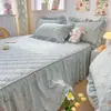 Falda de Cama Acolchada Estilo Coreano Colcha Pieza Única Estilo Pastoral Falda de Cama con Volantes de Encaje Delantal Cubierta Protectora Todas las Estaciones Universal Primavera Otoño