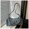 Bolso de motocicleta de moda con remaches estilo coreano para mujer, nuevo modelo 2026, único y moderno, alta calidad, de gran capacidad, para hombro, mano y bandolera