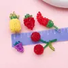Colgante de Fruta Hecho a Mano Cereza Maíz Uva Frambuesa Amuletos DIY Cadena para Teléfono Llavero Accesorios Adornos Tejidos