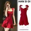 2025 Novo Verão Feminino Hot Girl Saia Curta Vestido de Alça Vermelho High-End High-End Design de Nicho