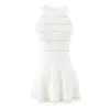 Vestido de malha listrado sem mangas com gola halter e decote redondo, puramente sedutor, para mulheres, novo vestido slim-fit de corte A, verão 2026