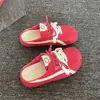 Versátiles Zapatos Birkenstock para Mujer 2026 Nuevos Zapatos Slip-On de Verano para Combinar con Faldas, Mocasines Cerrados de Moda Casual Súper Trendy para Mujer