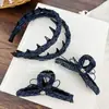 Pinza de Garra de Cadena de Mezclilla Estilo Chanel con Dientes para Mujer, Diadema de Lazo de Moda, Pinza de Tiburón Accesorio para el Cabello al por Mayor