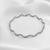 Anel Simples Ultrafino Onda Liso Europeu e Americano Transfronteiriço Não Desbota Anel de Cauda Fina Pulseira Aço Titânio Banhado a Ouro 18K