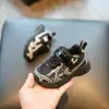 Zapatos Deportivos Casuales para Niños 2025 Otoño Nuevo Versátiles de Moda Zapatos de Papá Antideslizantes Resistentes al Desgaste Zapatos Deportivos para Niños y Niñas