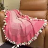 Manta Tejida con Ramo de Rosas, Hecha a Mano, Regalo para Mejor Amiga, Mamá o Persona Mayor, Manta Práctica y de Alta Gama