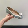 Primer Encuentro Ji Wenrou Estilo Zapato Mary Jane con Lazo para Mujer 2026 Nuevo Estilo Punta Cuadrada Pedrería Zapatos de una Sola Pieza Suela Suave Estilo de Noche