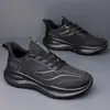 Nuevos Zapatos Deportivos de Malla para Hombre 2026 Primavera Nuevo Estilo Zapatos de Running Transpirables con Suela Suave Zapatos Casuales Ligeros de Moda