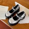 Sapatos Prata Retro Francês Bico Redondo Baixos Salto Grosso Femininos 2025 Novo Verão Vestido JK Sapatos Mary Jane