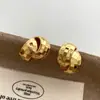 Pendientes de Aleación de Cobre Nuevos Verano 2026 Moda Commute Retro Francés Sensación de Alta Gama Brazaletes para Orejas Accesorios de Pendientes de Lujo Ligero Temperamento