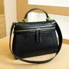 Bolso para Mujer Diseño Z de Producto Nuevo Transfronterizo 2025 Nuevo Bolso de Mano con Patrón Tejido Retro Sensación de Alta Gama Bolso de Hombro Único Cruzado