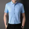 Camisa de Manga Corta de Seda Helada de Verano 2023 Camisa Nueva Delgado de Mediana Edad Casual de Negocios Camisa con Caída para Hombre