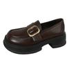 Sapatos Femininos de Couro Pequeno Marrom de Bico Redondo Estilo Britânico Salto Grosso Novos Verão 2025 Mocassins Franceses Slip-On de Sola Grossa