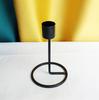 Suporte de vela de ferro transfronteiriço direto da fábrica Ornamentos de fio de ferro retrô europeu Suporte de vela de ferro galvanoplastia processo de plástico em casa