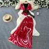 Conjunto de Duas Peças Vermelho Floral Puramente Sedutor para Mulheres, Roupa de Verão Slim-Fit Estilo Férias