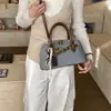 Bolsa de Mão com Concha Fosca Retrô para Mulheres 2026 Nova Coleção de Primavera Versátil de Alta Qualidade Casual Ombro Transversal