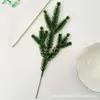 Fornecimento Transfronteiriço de Acessórios de Agulhas de Pinheiro Artificiais de Natal, Agulhas de Pinheiro de Três Pontas, Plantas Artificiais Verdes para Árvores de Natal, Decorações de Jardim