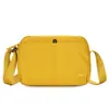 Bolso bandolera pequeño ligero para mujer, nueva moda, exquisito, versátil, horizontal, de un solo hombro, pequeño, para viajes, desplazamientos, color sólido