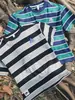 Camiseta de Manga Corta a Rayas para Niños 2026 Verano Nuevo Estilo Top Suelto y Suave de Media Manga con Cuello Redondo para Niños Medianos y Grandes