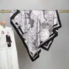 Bufanda Cuadrada de Seda Twill de Alta Calidad en Stock Moda Versátil Elegante para Viajes Lujo Ligero 90cm Estampado por Ambos Lados Bufanda de Seda para Mujer