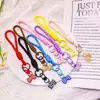 Lindo llavero de resina con lazo de colores, colgante para correa de teléfono, correa de muñeca DIY, accesorio anti-pérdida para bolso