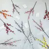 Ramo de Flores Secas Artificiales de Flor de Ciruelo Pequeña de Tres Pétalos y Flor de Ciruelo de Invierno con Tallo Recto, Flores Falsas de Plástico para Decoración de Arreglo en Jarrón de Sala de Estar