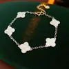 Pulseira Geométrica de Moda Oval com Diamantes para Mulheres Pulseira de Temperamento Retrô Francês Luxo Leve Pulseira de Temperamento de Alta Qualidade Atacado