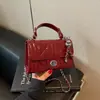 Bolsa transversal de corrente com padrão de diamante, modelo novo 2026, para mulheres, bolsa de mão de alta qualidade, bolsa quadrada pequena estilosa para o dia a dia.