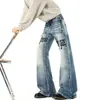 Jeans de Pierna Recta Ajustados con Bigotes y Remaches para Hombre, Estilo Trendy High Street con Lema de Nicho, Lavados y Desgastados