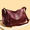 Bolso Transfronterizo de Cuero Genuino para Mujer 2023 Nuevo Bolso de Moda para Mujer Versátil Bolso para Madres de Mediana Edad Gran Capacidad Bolso de Hombro Cruzado