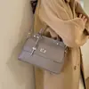 Bolso Retro de Nicho Portátil para Viajes Diarios para Mujer 2026 Primavera Nuevo de Moda Bolso Kelly Gran Capacidad Bolso Platino