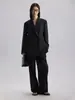 Traje de Lana Merino Th~Row Anti-Arrugas, Textura Suave y con Caída, Clásico de Lujo Discreto, Adelgazante, Intelectual