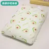 Almofada de seda gelada para deitar de bruços, adequada para estudantes e trabalhadores de escritório usarem durante cochilos de almoço, pequena almofada portátil para o verão
