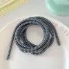 En stock venta al por mayor 1.4 cable de datos tricolor cuerda de protección línea de bobinado anti-rotura cubierta protectora de línea de carga universal Android