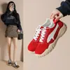 Zapatos deportivos para mujer, modelo nuevo con cordones, zapatillas tipo dad que aumentan la altura, casual a la moda, zapatos de entrenamiento alemanes para primavera y otoño, 2026 con suela gruesa